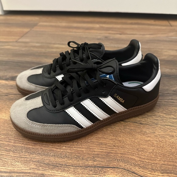 Adidas Sambas Vegan in Black Gum - Picture 4 of 13